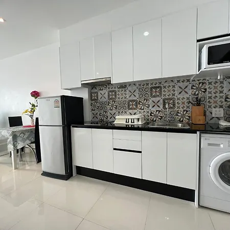 Viewtalay Beachfront By Nd Pattaya Exterior photo