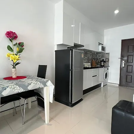Viewtalay Beachfront By Nd Pattaya Exterior photo