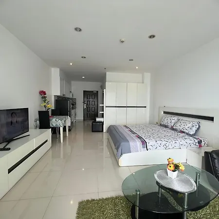 Viewtalay Beachfront By Nd Pattaya Exterior photo