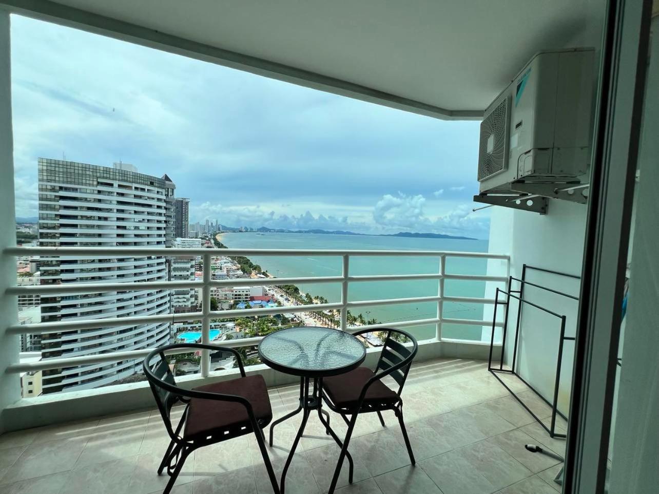 Viewtalay Beachfront By Nd อพาร์ทเม้น *