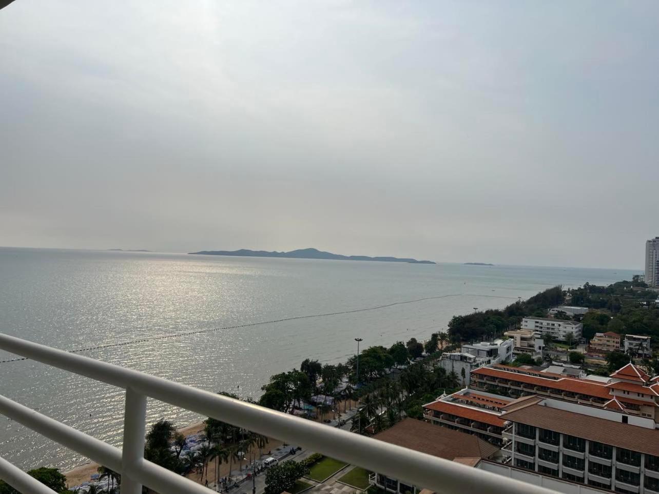 อพาร์ทเม้น Viewtalay Beachfront By Nd Pattaya